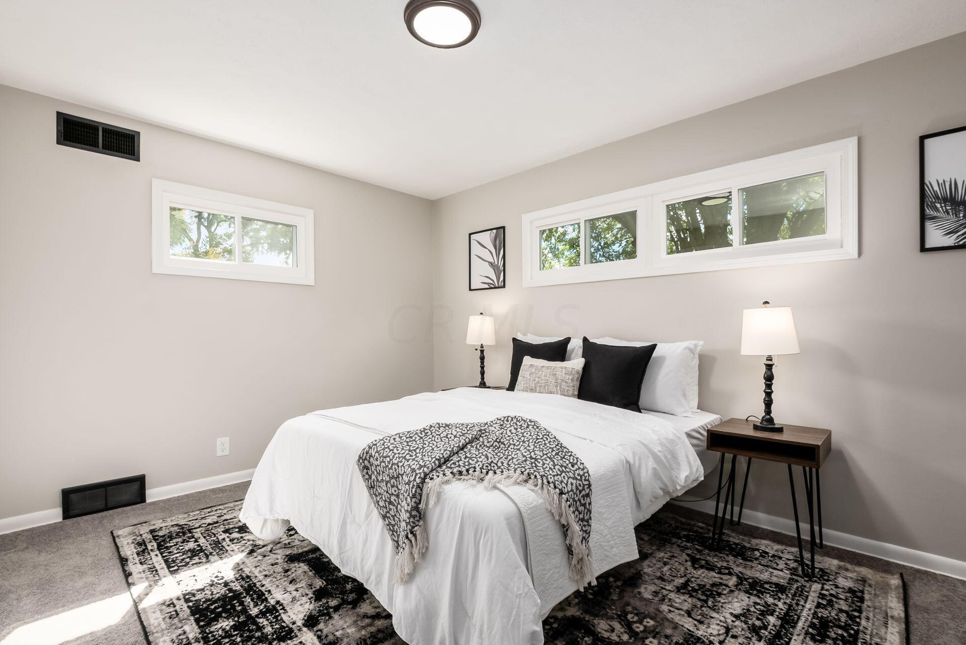 6851 Smoky Row Road Columbus, OH 43235 - Photo 24 of 40 025__h 6851 Smoky Row Rd-1074