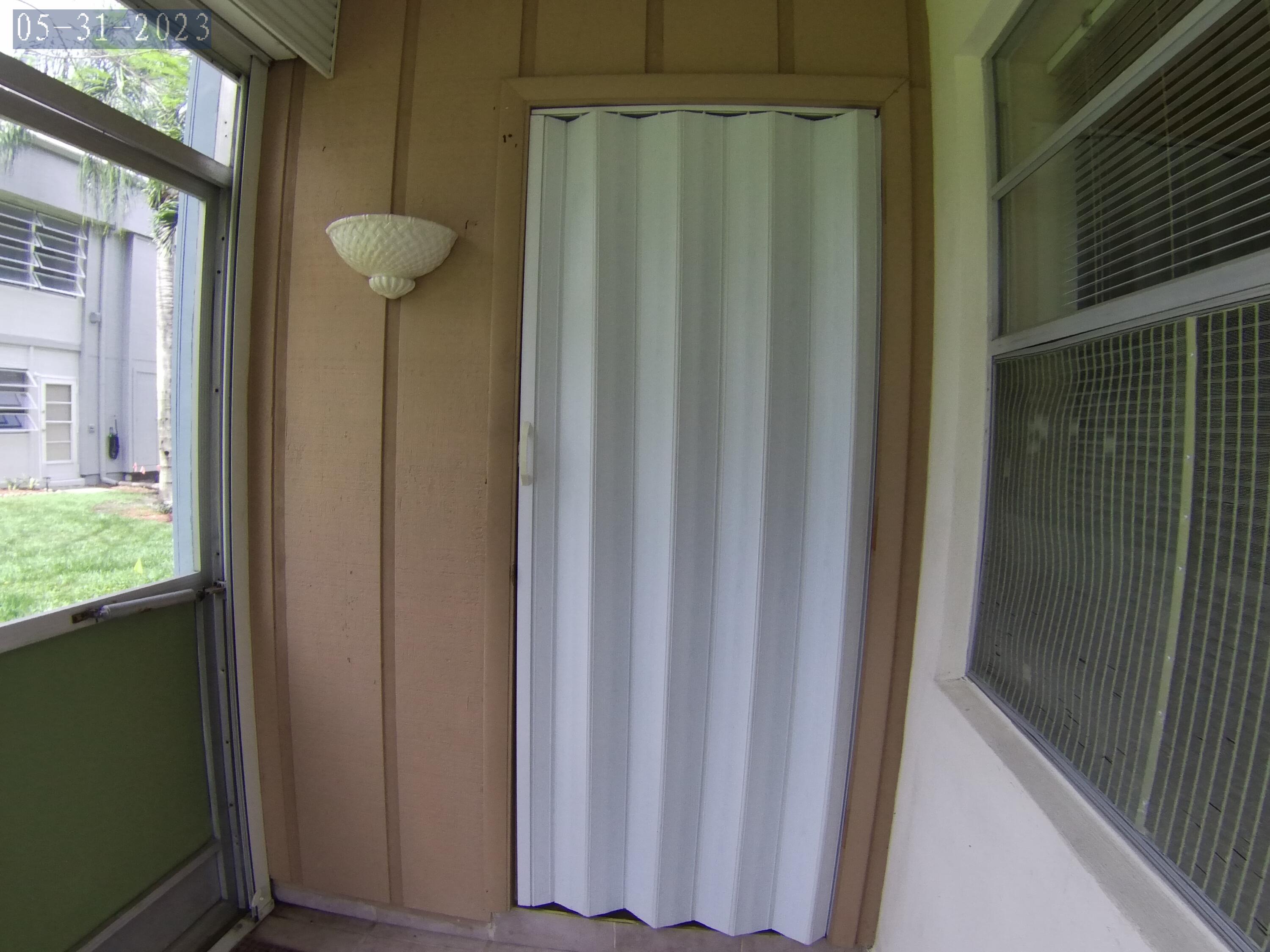 865 Flanders South Delray Beach, FL 33484 - Photo 36 of 49 SING0037