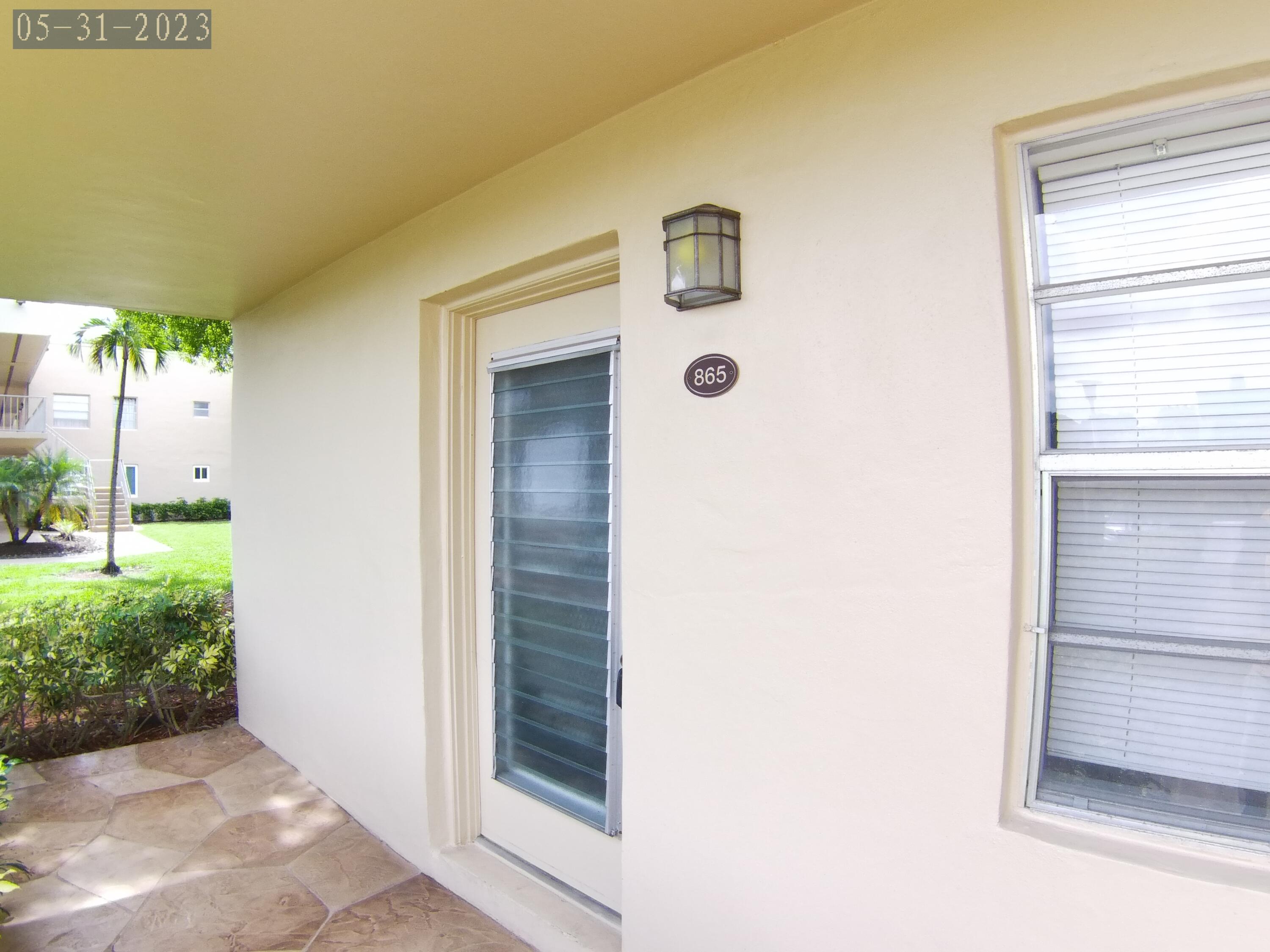 865 Flanders South Delray Beach, FL 33484 - Photo 4 of 49 SING0005