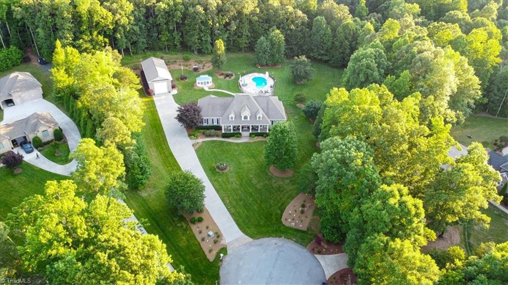 1638 Sapling Way Randleman, NC 27317 - Photo 5 of 47 Summer Fun! Pool with water slide and diving board!