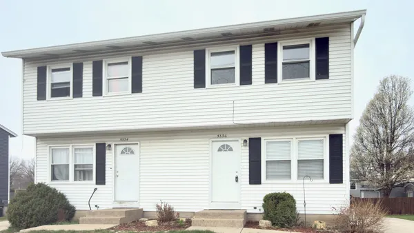$1,300 | 5326 North Division Street, Davenport, IA 52806