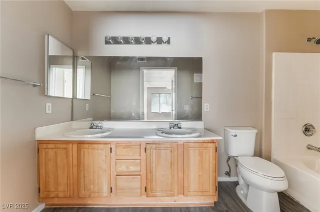 $1,195 | 5710 East Tropicana Avenue, Unit 1067, Las Vegas, NV 89122