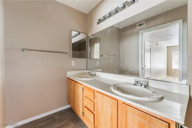 $1,195 | 5710 East Tropicana Avenue, Unit 1067, Las Vegas, NV 89122