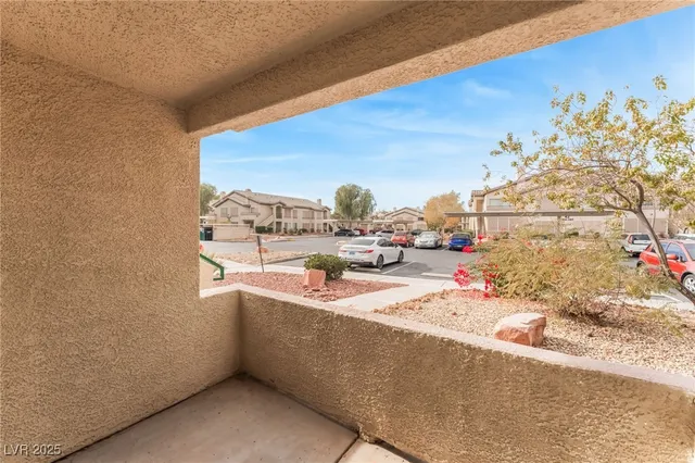 $1,195 | 5710 East Tropicana Avenue, Unit 1067, Las Vegas, NV 89122