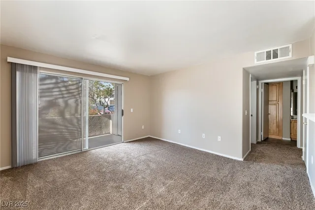 $1,195 | 5710 East Tropicana Avenue, Unit 1067, Las Vegas, NV 89122