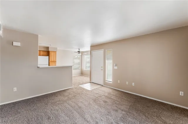 $1,195 | 5710 East Tropicana Avenue, Unit 1067, Las Vegas, NV 89122