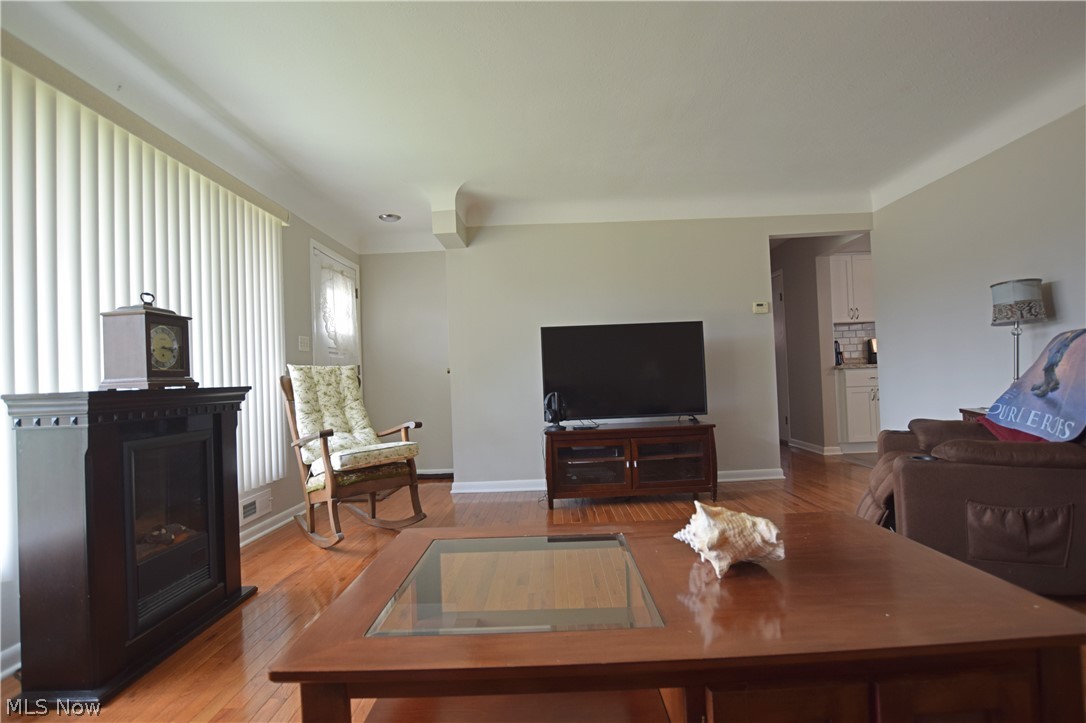 6845 Revere Road Cleveland, OH 44130 - Photo 6 of 17 Gallery Image 6