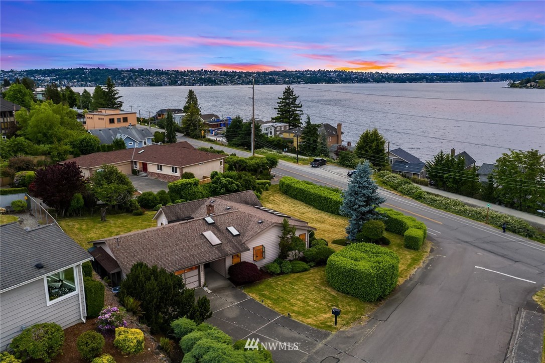 3726 North 38th Street Renton, WA 98056 - Photo 1 of 31