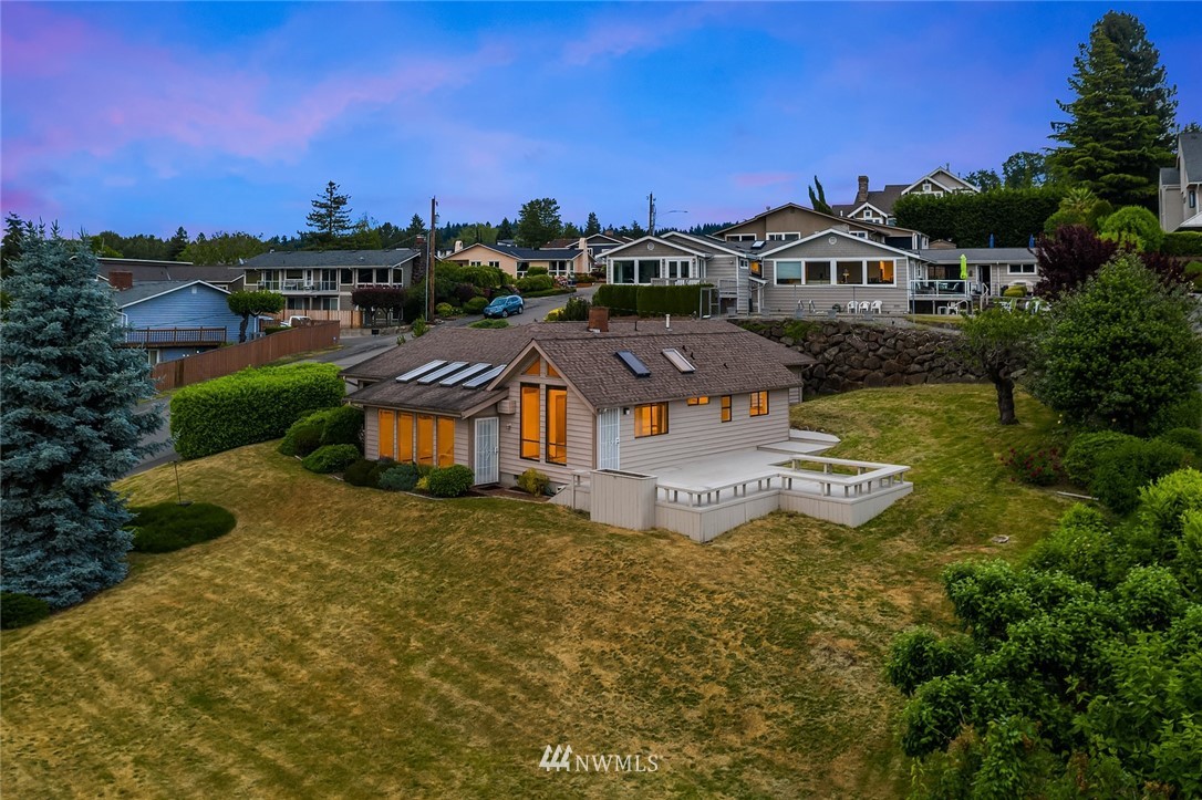 3726 North 38th Street Renton, WA 98056 - Photo 6 of 31