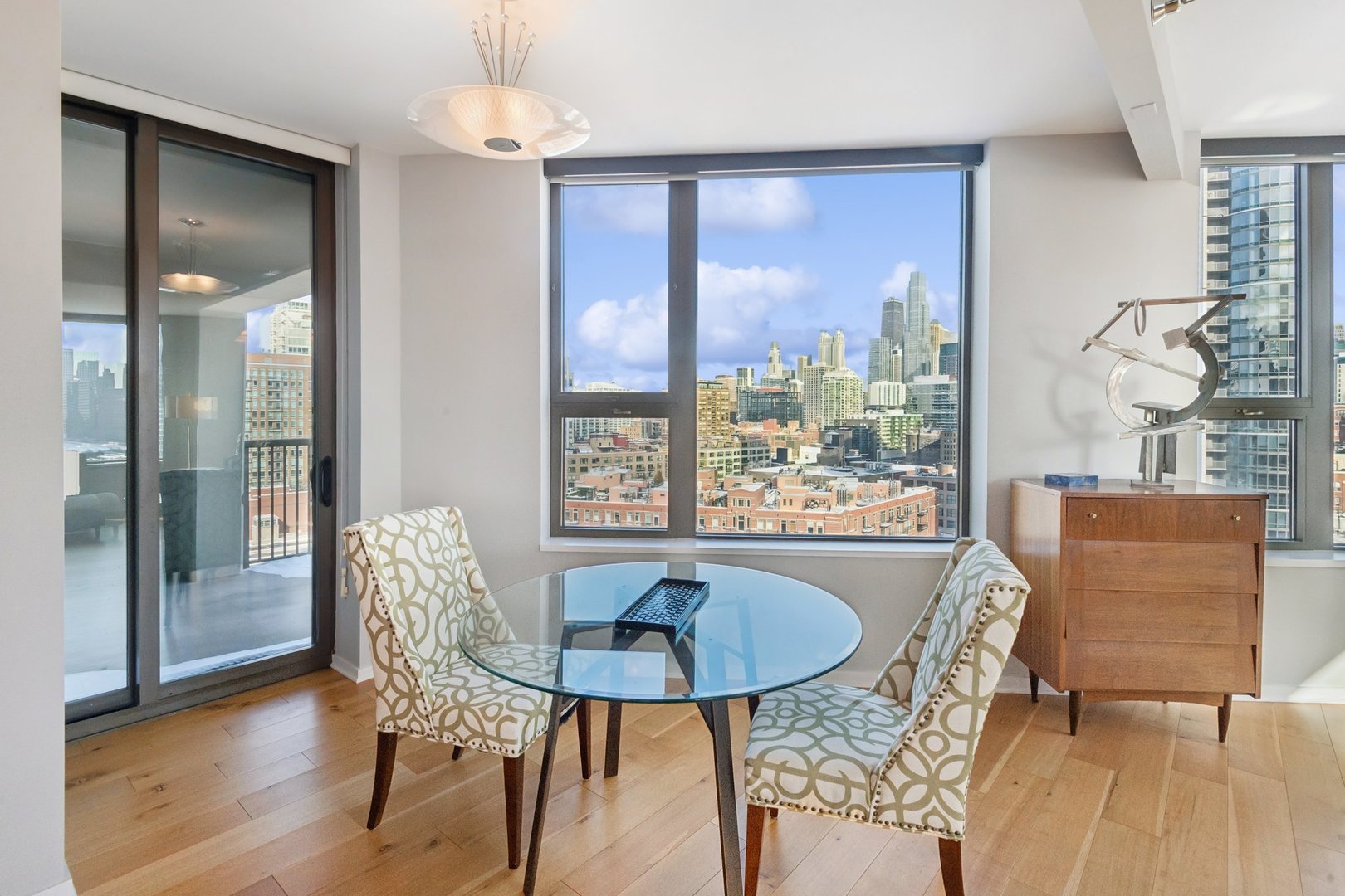 501 North Clinton Street, Unit 1503 Chicago, IL 60654 - Photo 13 of 46