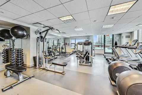 $985,000 | 501 North Clinton Street, Unit 1503, Chicago, IL 60654