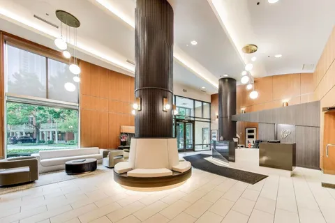 $985,000 | 501 North Clinton Street, Unit 1503, Chicago, IL 60654