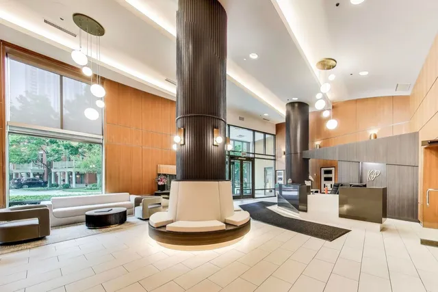 $985,000 | 501 North Clinton Street, Unit 1503, Chicago, IL 60654