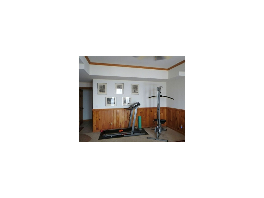 402 Eagle Ridge Road Roan Mountain, TN 37687 - Photo 14 of 24 Photo 14