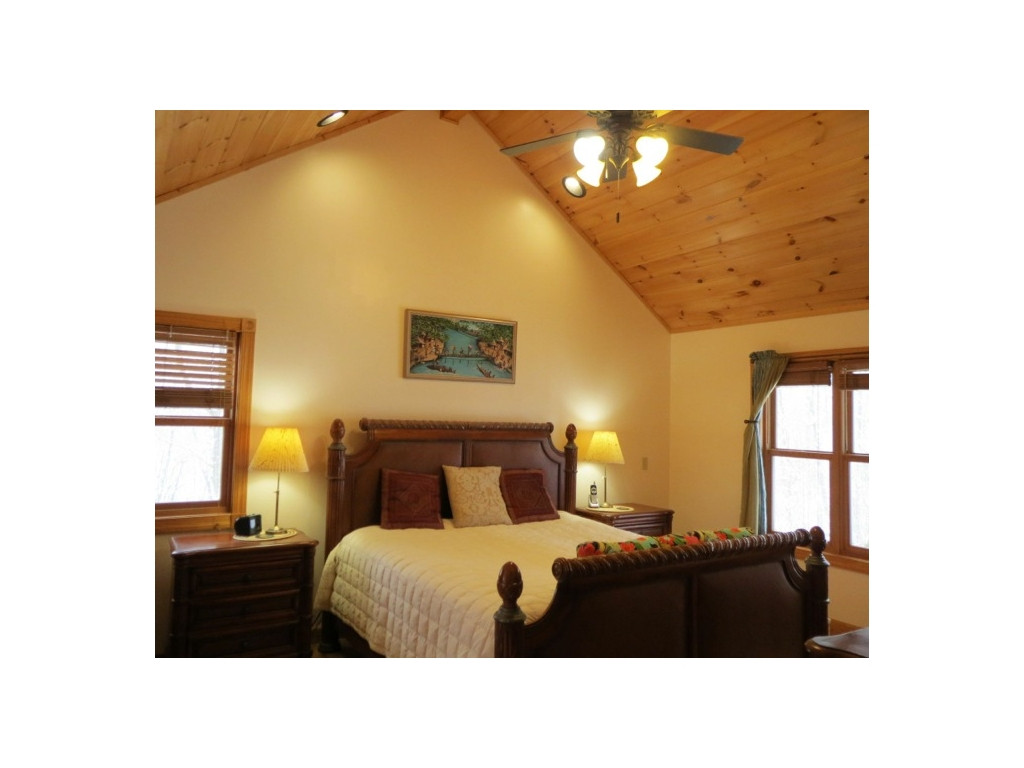 402 Eagle Ridge Road Roan Mountain, TN 37687 - Photo 15 of 24 Photo 15