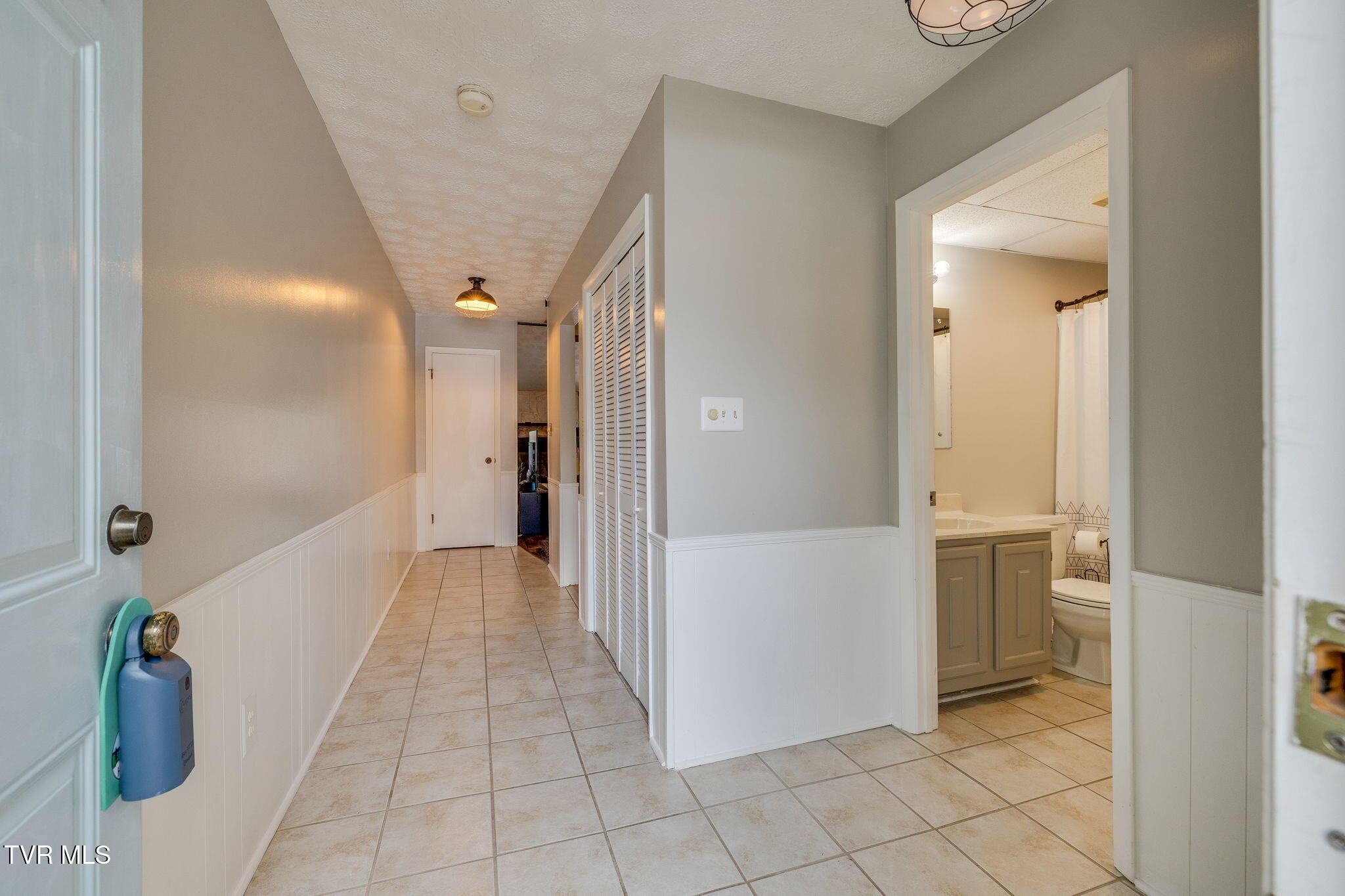 780 Hamilton Road, Unit F5 Blountville, TN 37617 - Photo 4 of 25 005