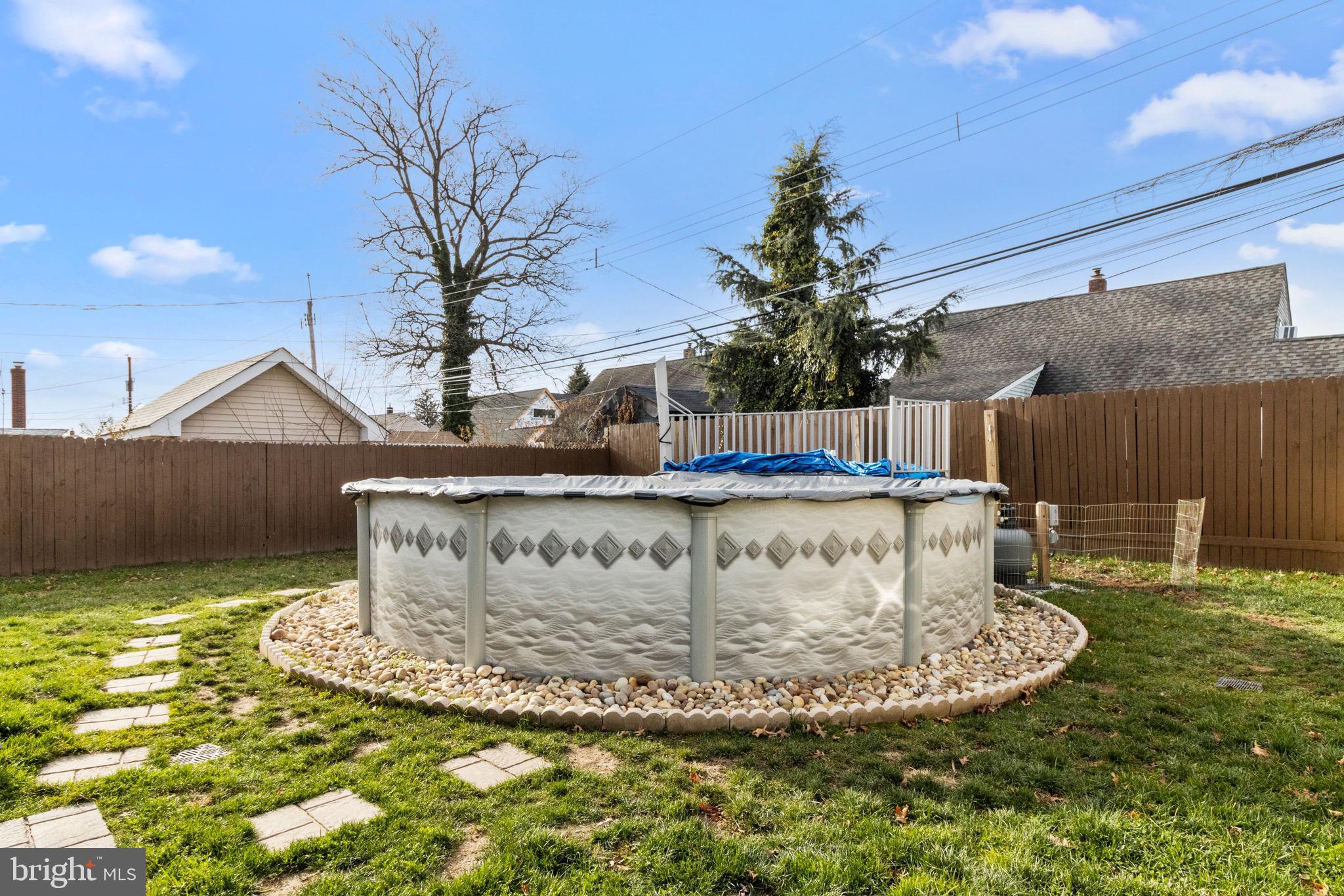 59 Grapevine Road Levittown, PA 19057 - Photo 31 of 33