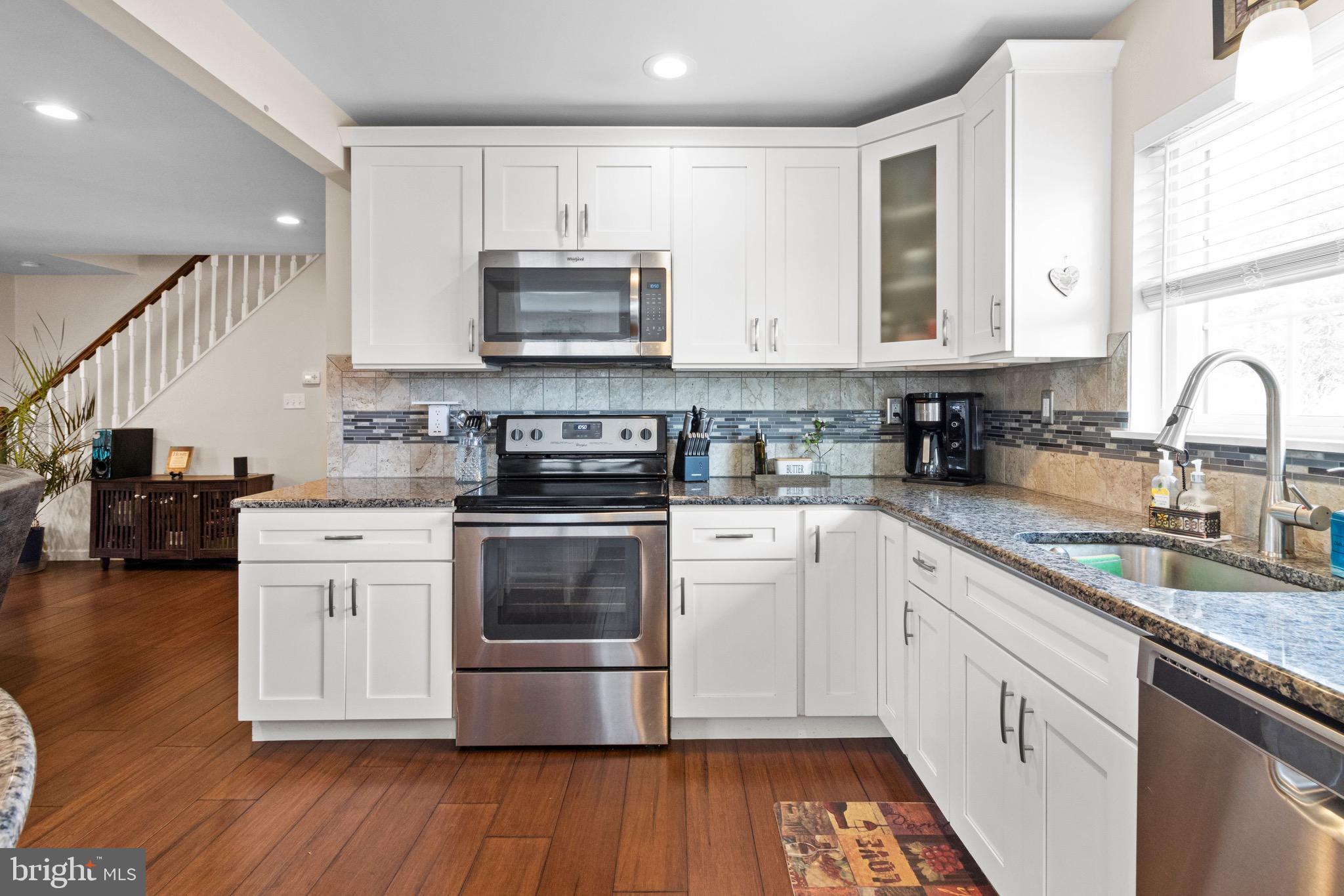 59 Grapevine Road Levittown, PA 19057 - Photo 10 of 33