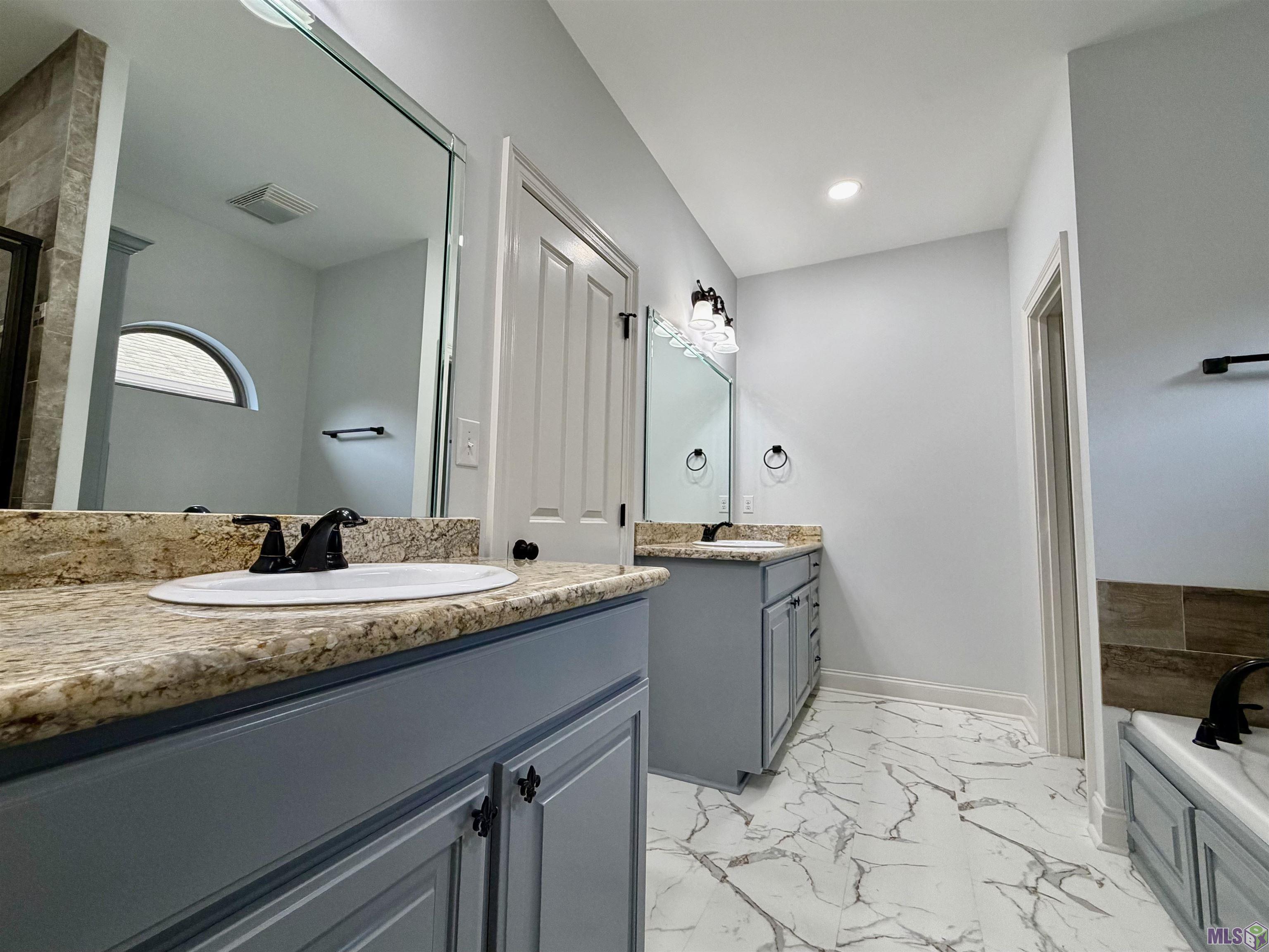 12489 Palmer Road Gonzales, LA 70737 - Photo 14 of 20