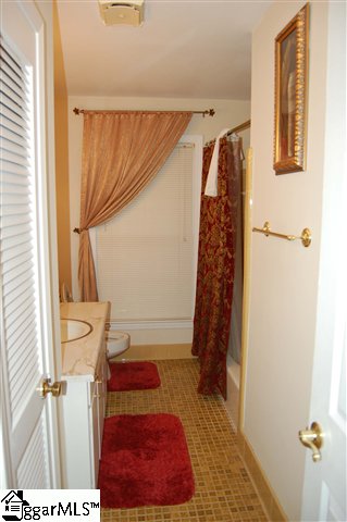 122 Old Hickory Point Greenville, SC 29607 - Photo 12 of 24 Gallery Image 12