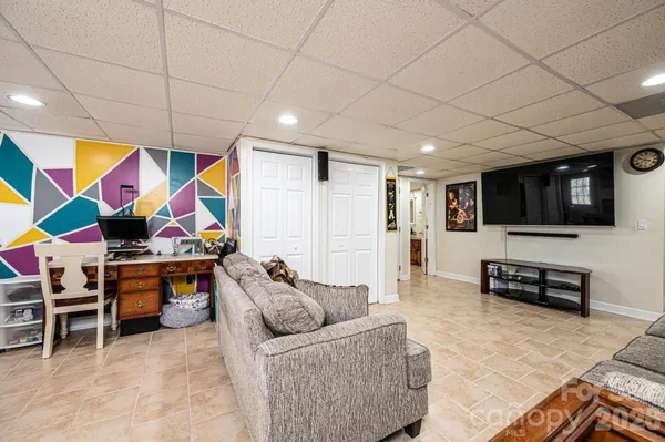 $590,000 | 2586 Henry Falls Drive, Hickory, NC 28602