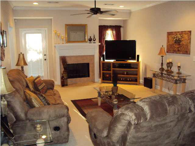 709 Lansdowne Lane Ridgeland, MS 39157 - Photo 6 of 16 Family room with gas log