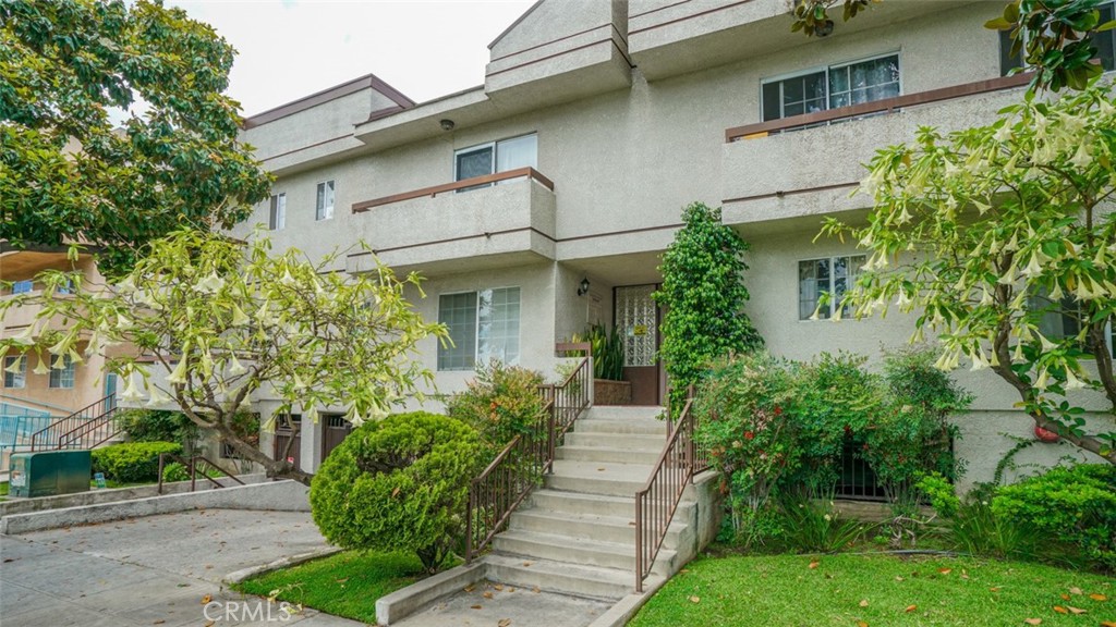 305 East Valencia Avenue, Unit R Burbank, CA 91502 - Photo 20 of 21
