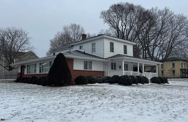 $165,000 | 326 South School Drive, Lanark, IL 61046