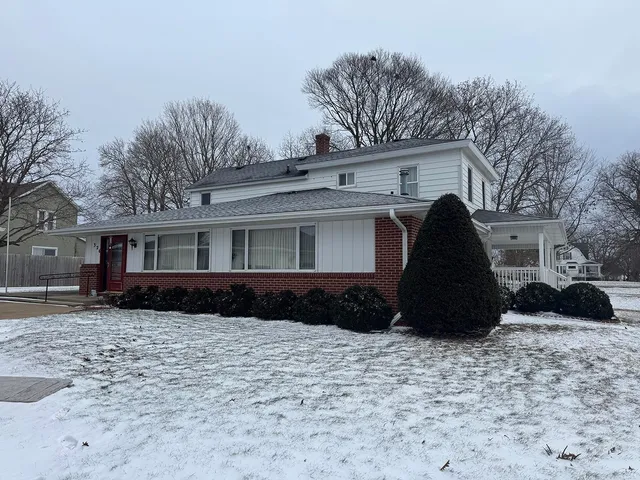 $165,000 | 326 South School Drive, Lanark, IL 61046