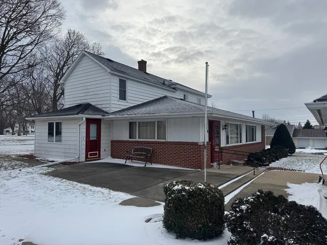 $165,000 | 326 South School Drive, Lanark, IL 61046