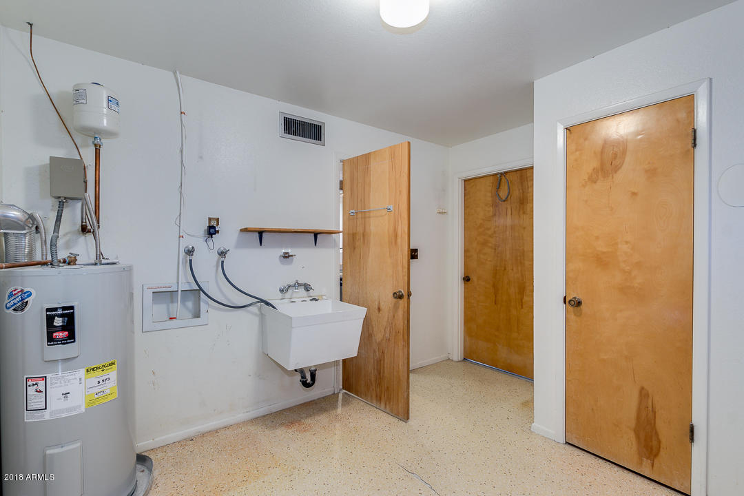 5837 East Adobe Road Mesa, AZ 85205 - Photo 25 of 38 Laundry Room