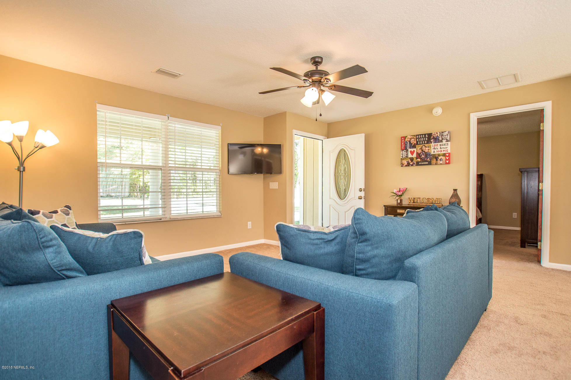 44135 Quail Ridge Avenue East Callahan, FL 32011 - Photo 4 of 15 Family Room / Entry Way