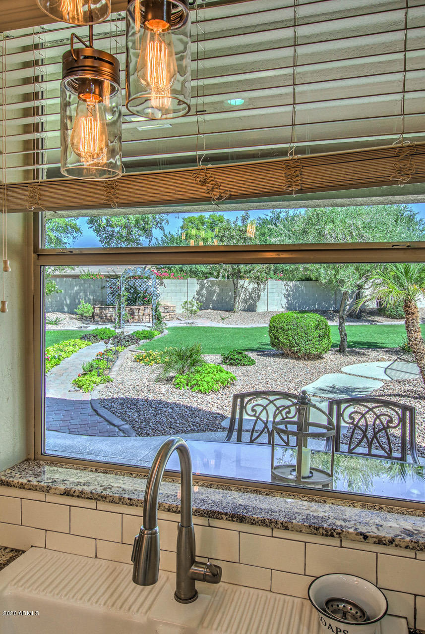 2979 South Martingale Road Gilbert, AZ 85295 - Photo 14 of 52 Kitchen Sink Window - SE