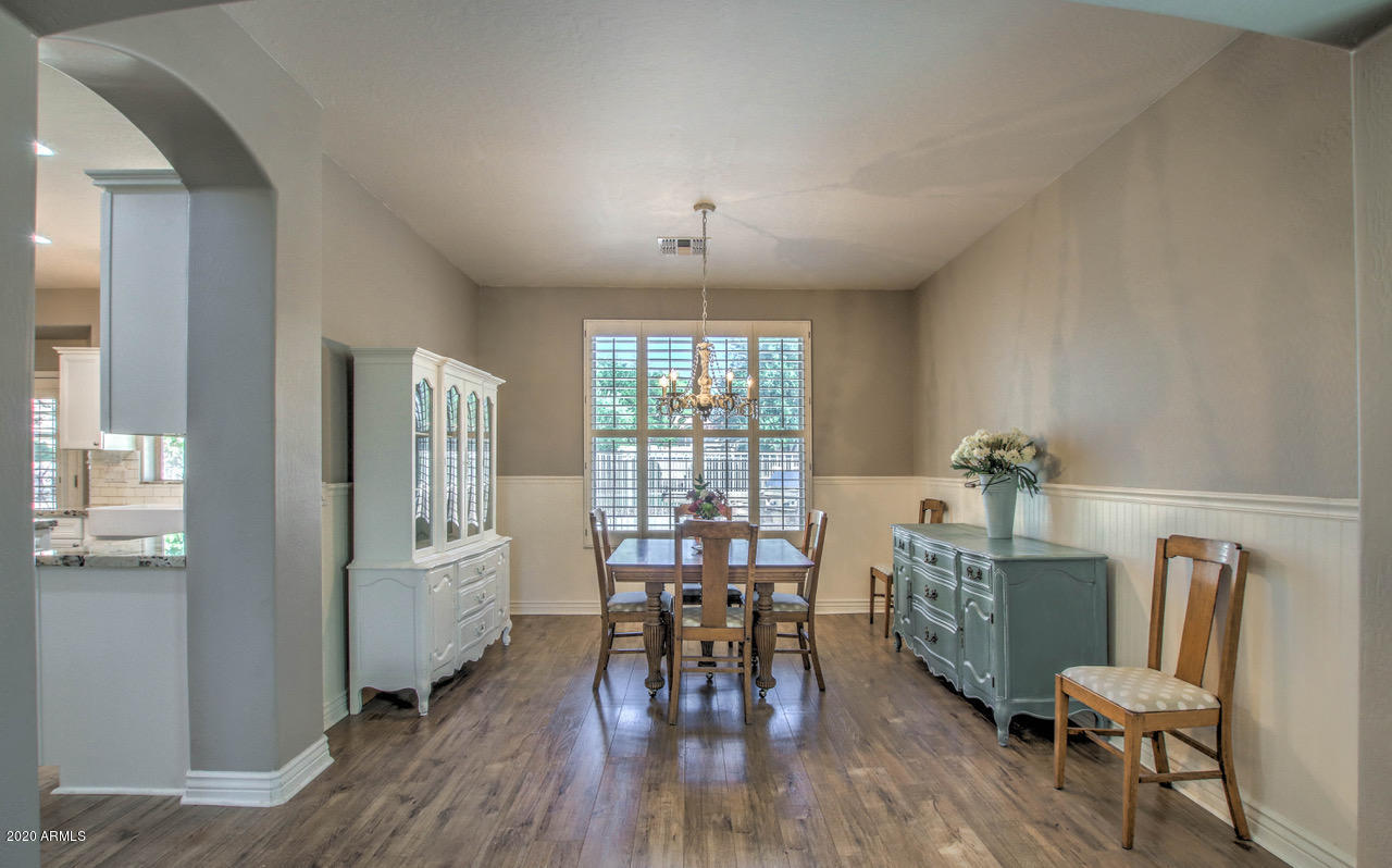 2979 South Martingale Road Gilbert, AZ 85295 - Photo 23 of 52 Dining Room - East
