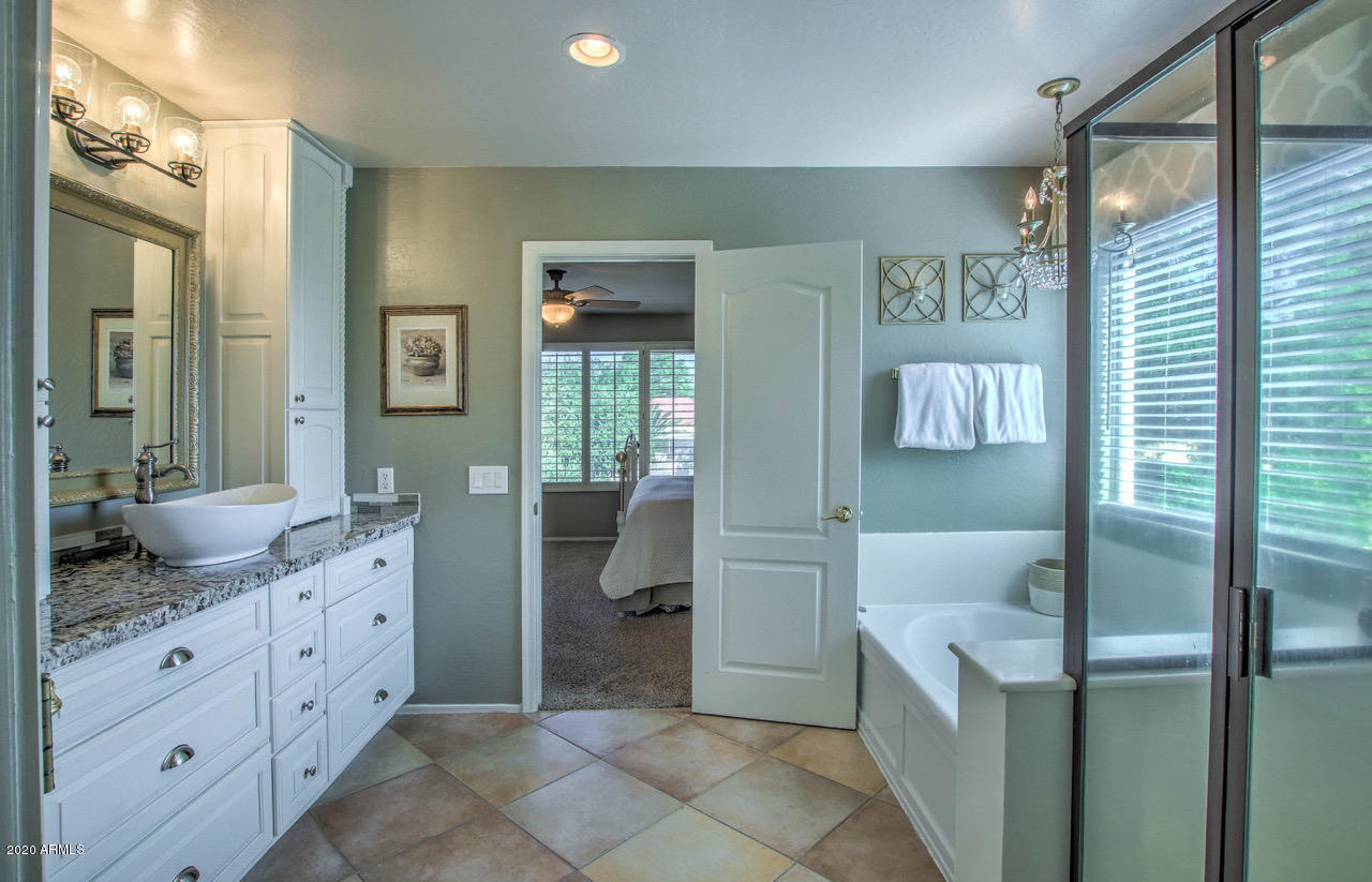 2979 South Martingale Road Gilbert, AZ 85295 - Photo 27 of 52 Master Bedroom Bathroom - East