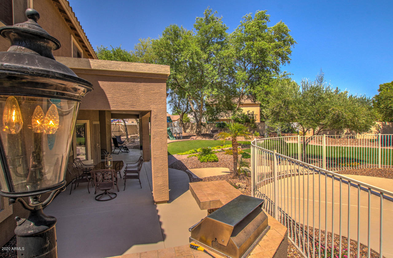 2979 South Martingale Road Gilbert, AZ 85295 - Photo 41 of 52 Backyard Lantern and Patio - North