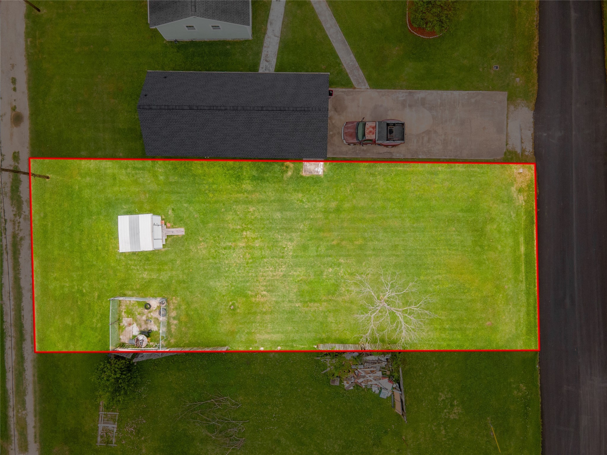414 South Avenue B Freeport, TX 77541 - Photo 10 of 14 a view of outdoor space oven and yard