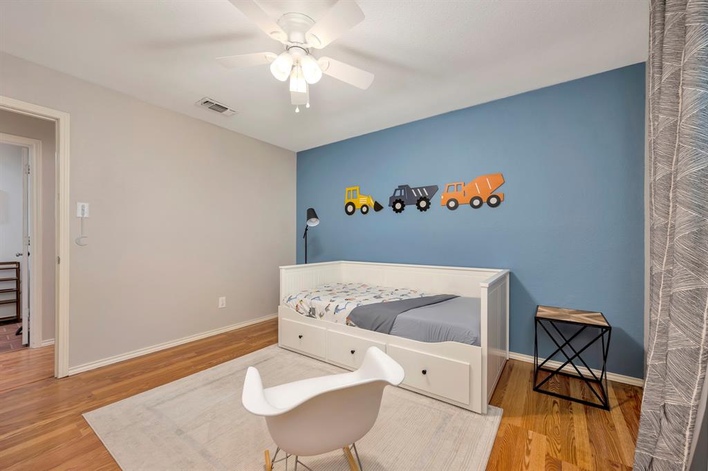 5517 Chimney Rock Road Fort Worth, TX 76112 - Photo 25 of 40