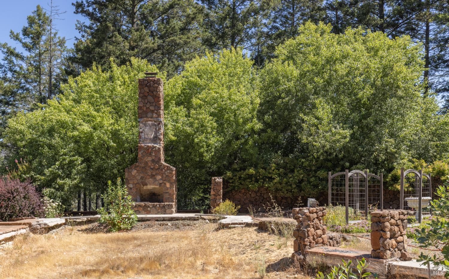 7007 Dry Creek Road Napa, CA 94558 - Photo 7 of 17 a view of outdoor space yard and patio