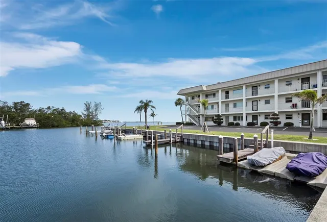 $599,000 | 3320 Gulf Of Mexico Drive, Unit 208C, Longboat Key, FL 34228