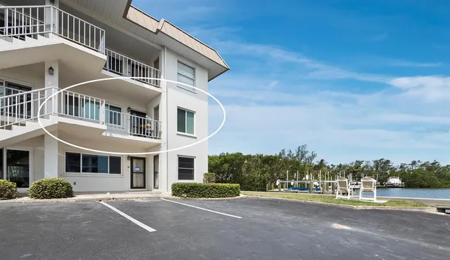 $599,000 | 3320 Gulf Of Mexico Drive, Unit 208C, Longboat Key, FL 34228