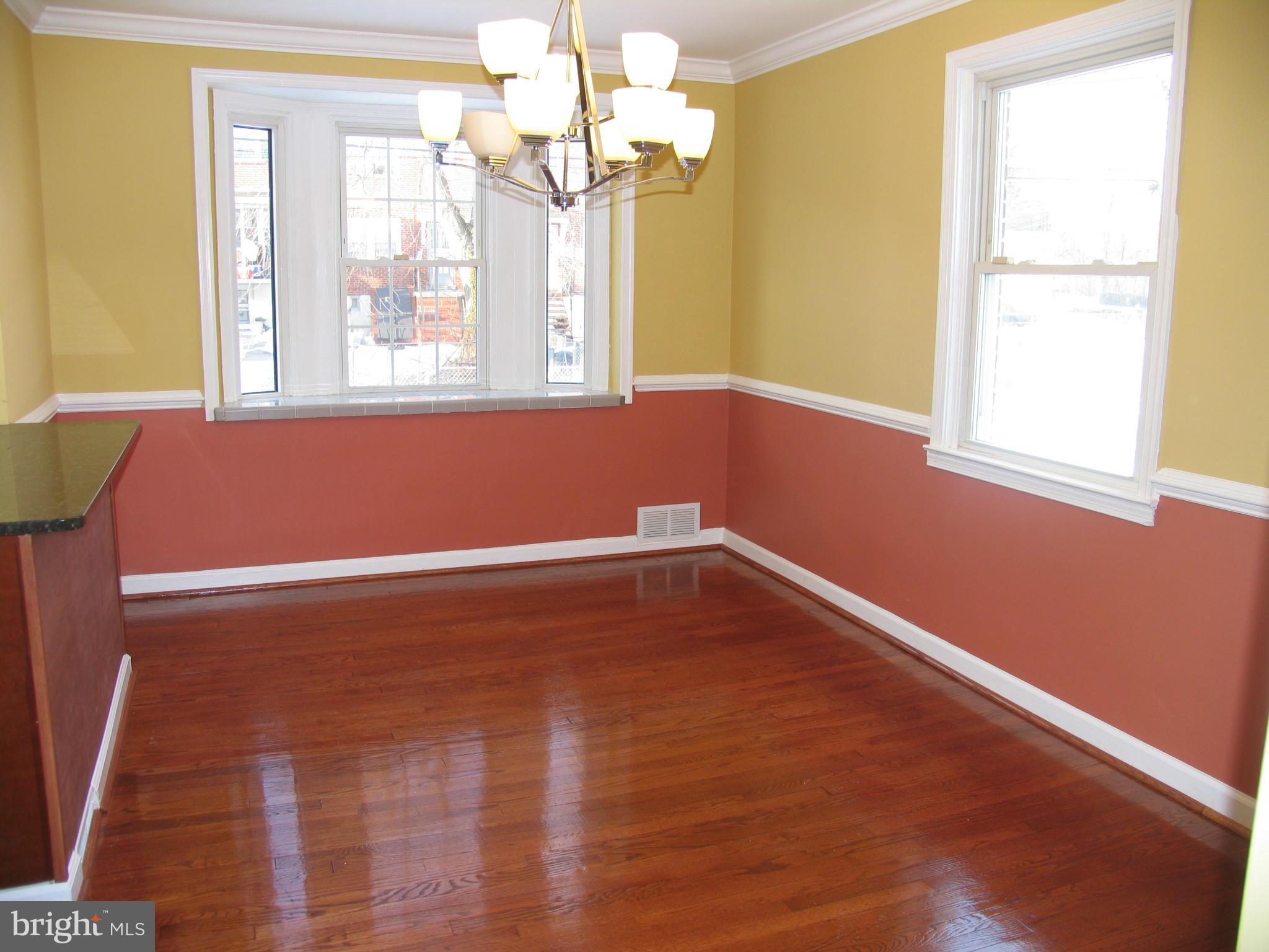 1352 Kitmore Road Baltimore, MD 21239 - Photo 9 of 22 Dining Room