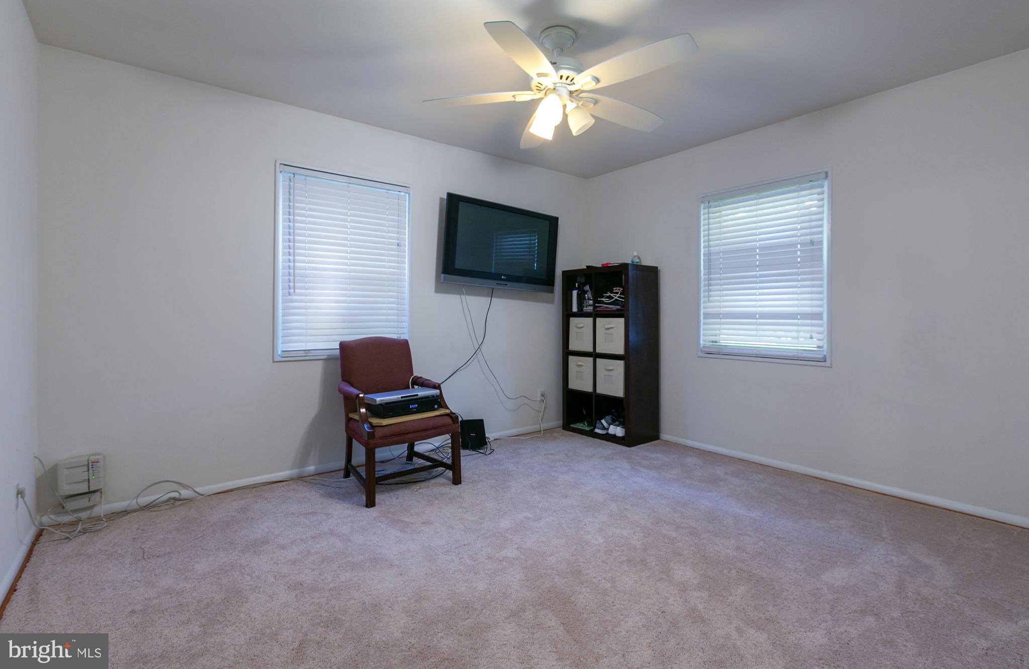 5408 Heming Avenue Springfield, VA 22151 - Photo 15 of 27 Bedroom 2 - new carpet