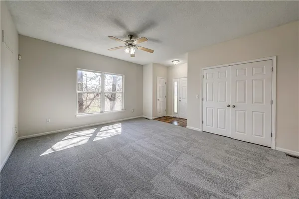 $250,000 | 3301 North 103rd Terrace, Kansas City, KS 66109