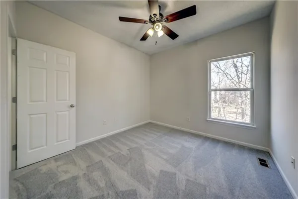 $250,000 | 3301 North 103rd Terrace, Kansas City, KS 66109