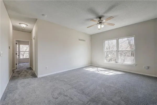 $250,000 | 3301 North 103rd Terrace, Kansas City, KS 66109