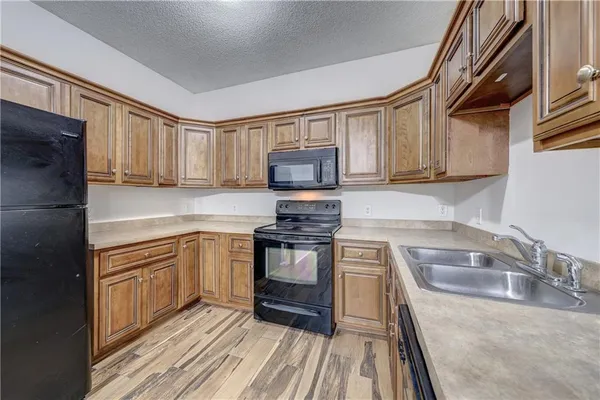 $250,000 | 3301 North 103rd Terrace, Kansas City, KS 66109