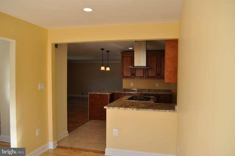 511 East Indian Spring Drive Silver Spring, MD 20901 - Photo 15 of 29 Breakfast view of kitchen