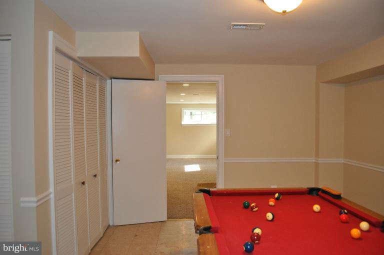 511 East Indian Spring Drive Silver Spring, MD 20901 - Photo 20 of 29 Pool room