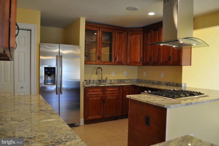 511 East Indian Spring Drive Silver Spring, MD 20901 - Photo 24 of 29 Kitchen
